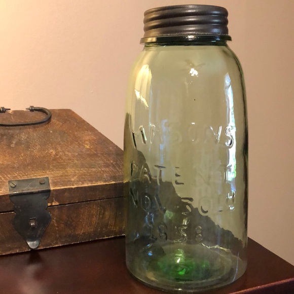 MASONS PATENT November 30th 1858 Vintage Style Green Canning Jar Two Quarts - Picture 1 of 6